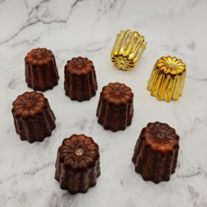 Cannelés bordelais