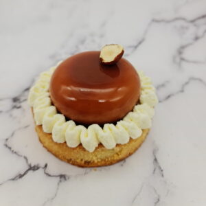 Tartelette vanille, praliné et noisettes