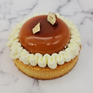 Tartelette vanille, praliné et noisettes