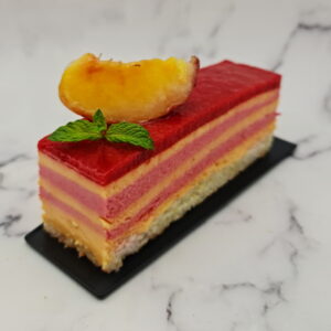 Gâteau pêches et fraises