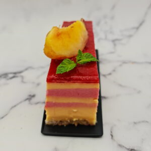 Gâteau pêches et fraises