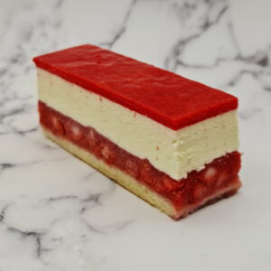 Gâteau fraises et basilic