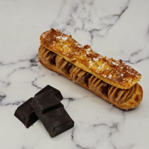 Eclair au chocolat