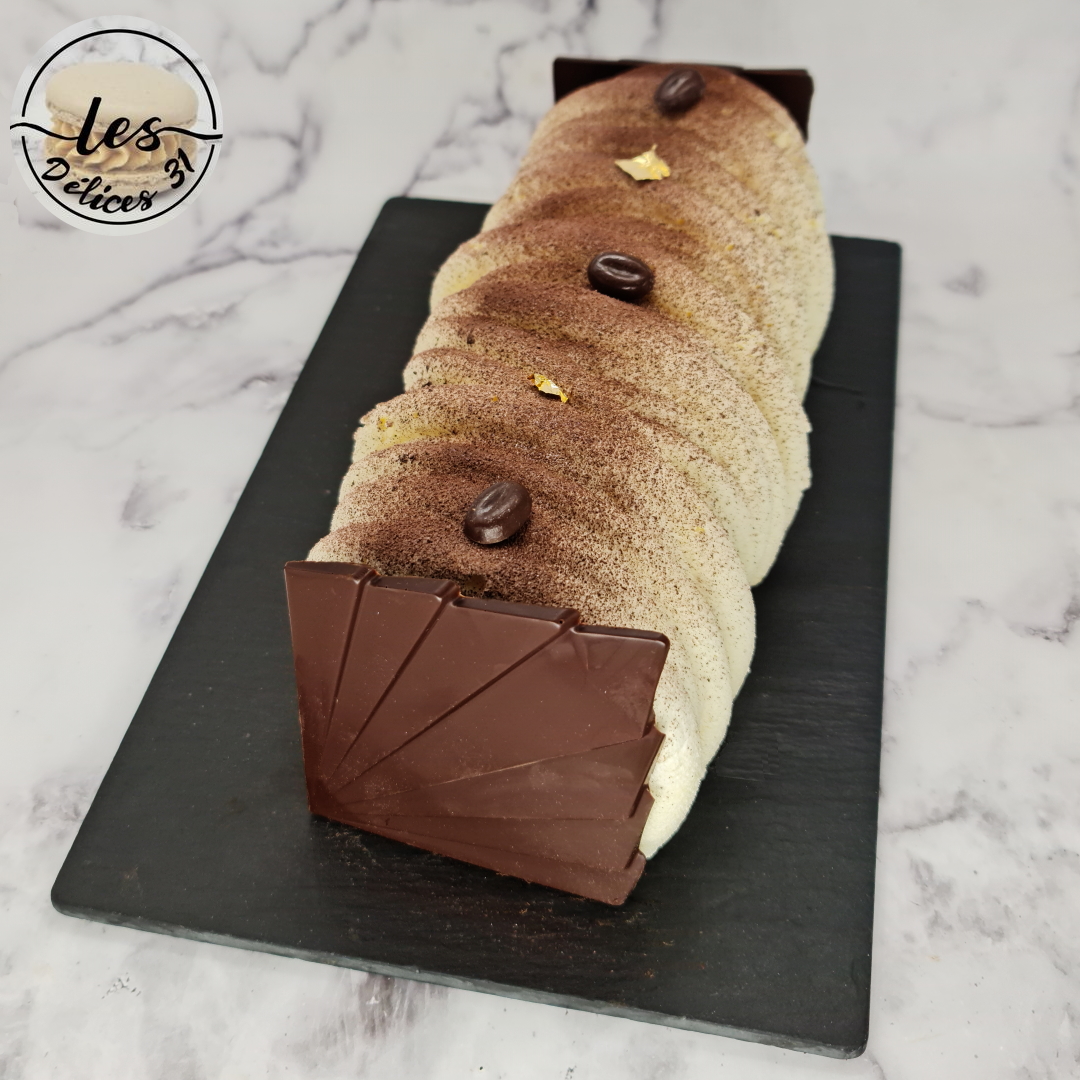 Bûche tiramisu – Maison Plume