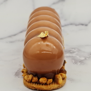 Entremet poire, noisette et chocolat