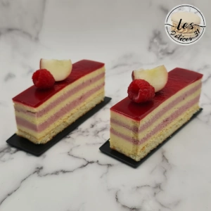 Gâteau pêche et framboise