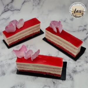 Gâteau fraise et rose