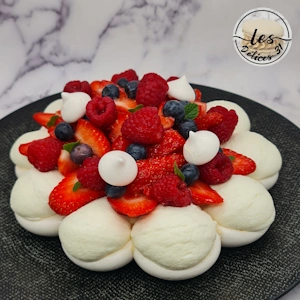 Pavlova aux fruits rouges