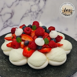 Pavlova aux fruits rouges