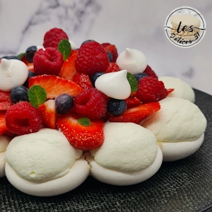 Pavlova aux fruits rouges