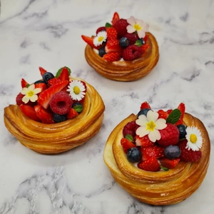 Tartelette croissant fruits rouges