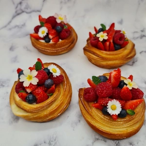 Tartelette croissant fruits rouges