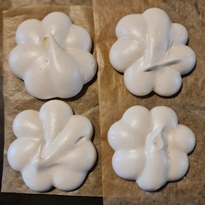 Meringue et fraise