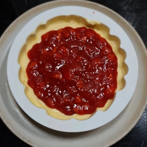 Entremet pêche jaune et fraises