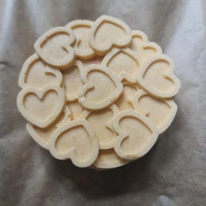 Entremet pêche jaune et fraises