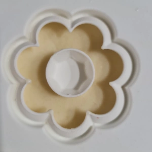 Entremet pêche blanche et fraise