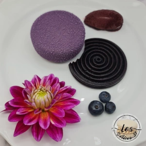 Entremet myrtille vanille