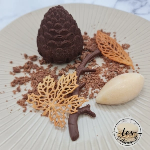 Entremet pomme de pin