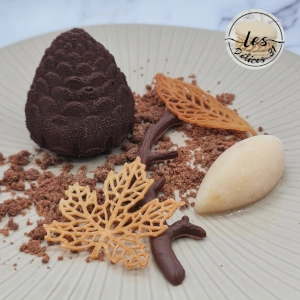 Entremet pomme de pin