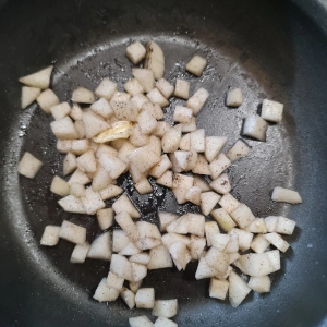 Bûche poire noisette