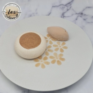 Entremet poire et noisette